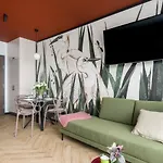 View Garbary By Renters *