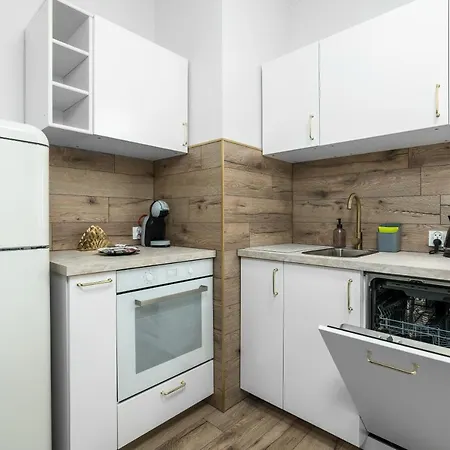 شقة View Garbary By Renters بوزنان